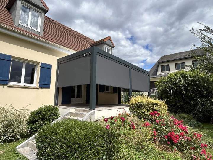 Aménagement pergola bioclimatique aluminium Seine-et-Marne